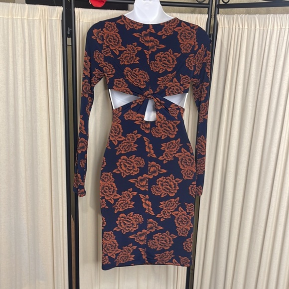 LIKE NEW! FOREVER 21 NAVY BLUE & DARK ORANGE FLORAL BODYCON DRESS SIZE SMALL - Picture 6 of 9